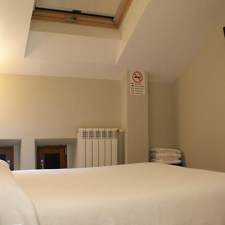 Hotel Rosal โอเบียโด ภายนอก รูปภาพ